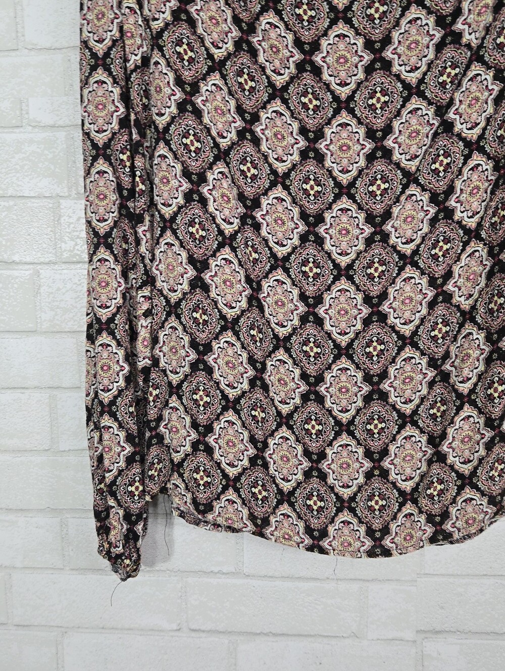 gimmicks printed top - Picture 8 of 15
